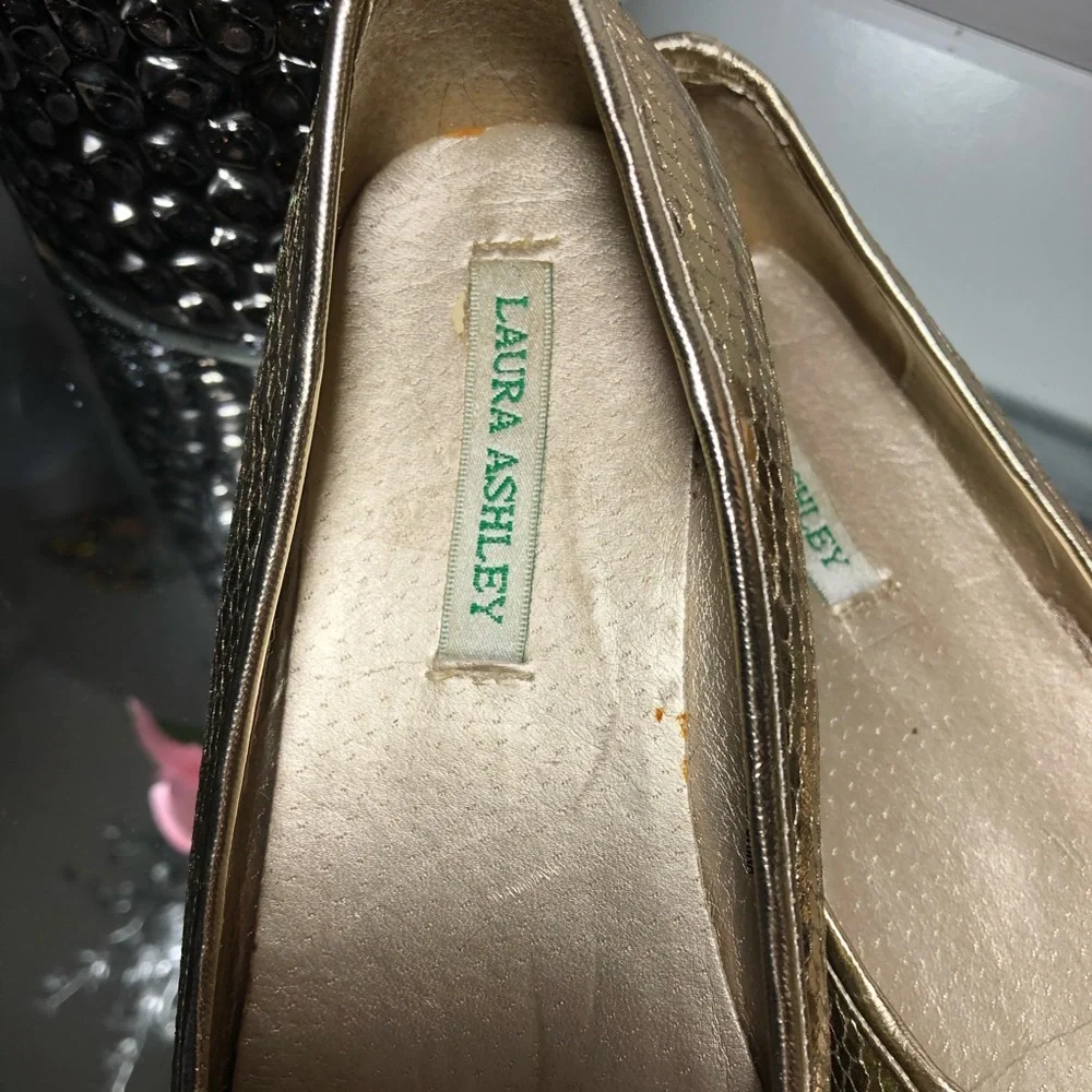 Laura Ashley Bow Girls' Ballet Flats.